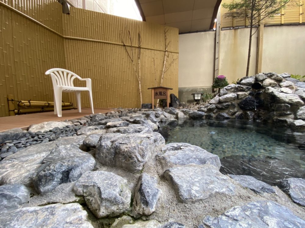 函館市民限定！今の時期だから広いお部屋をあずましくひとりで湯の川花びしホテルを贅沢独り占め！